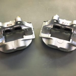 Par de Pinzas de Freno  MG RV8 M01BC