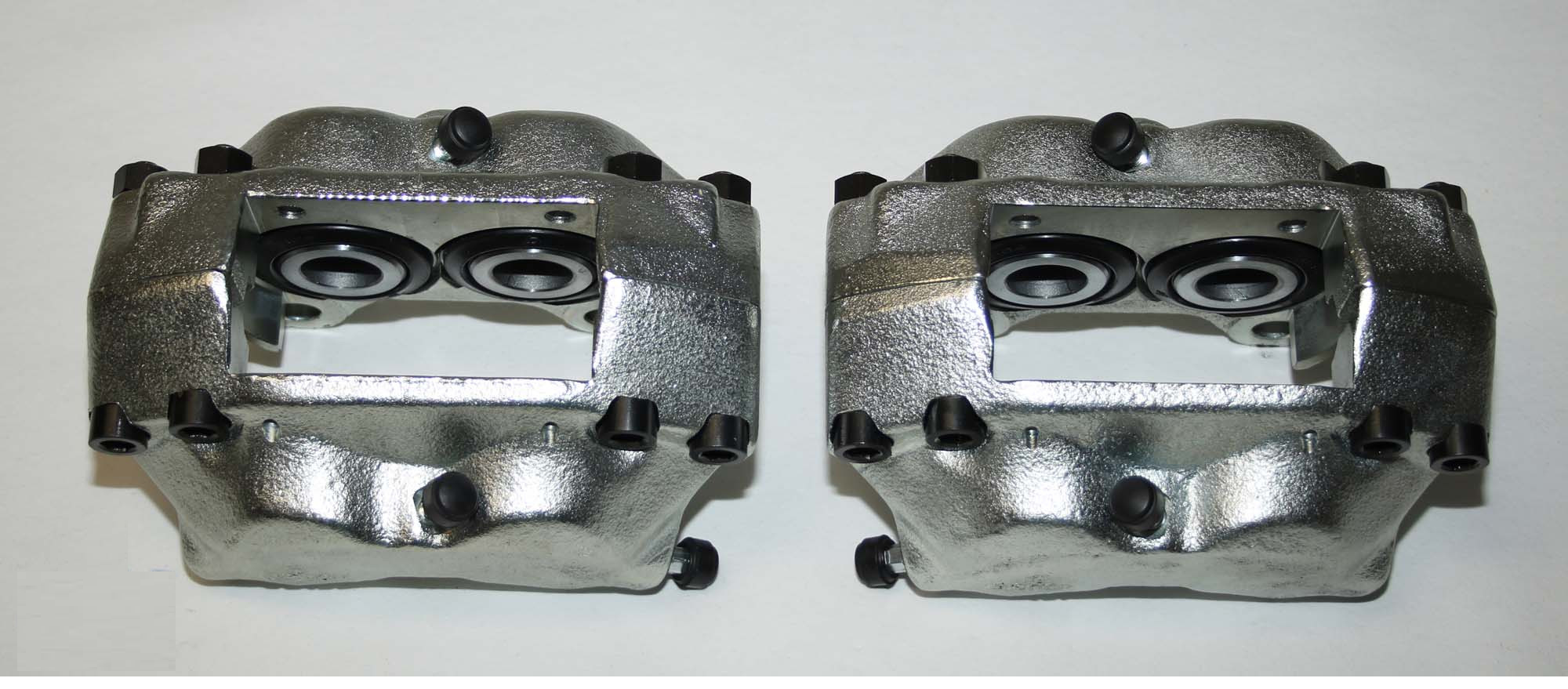 454-1 Pair of BMW E9 front brake calipers 2.5 CS and 2800 CS - Image 1