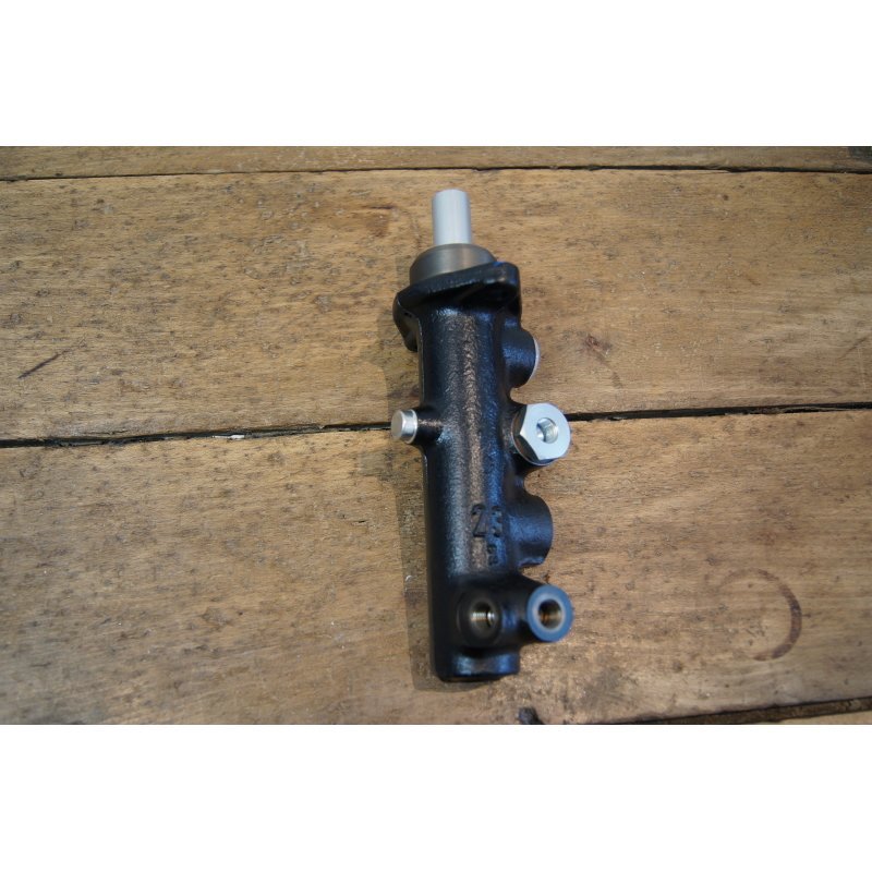 Bomba freno Mercedes W110-111-113 / 23.81mm Bomba freno Mercedes W110-111-113 / 23.81mm - Imagen 1