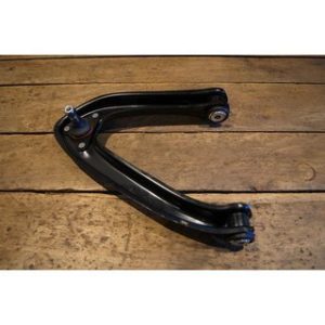 Brazo suspension delantero superior izquierda Mercedes W107