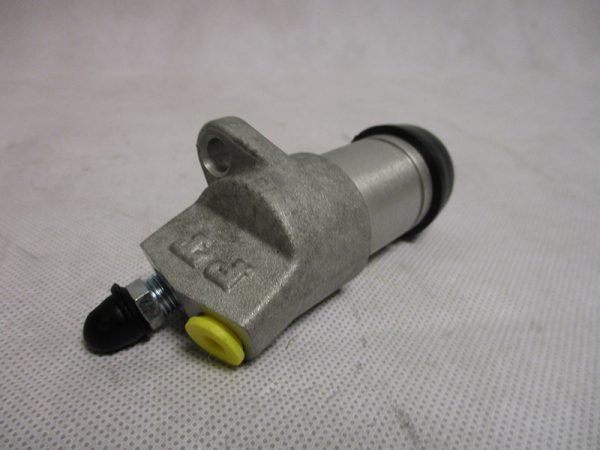 cluthc-1 Clutch slave cylinder Lotus Elan - Image 1