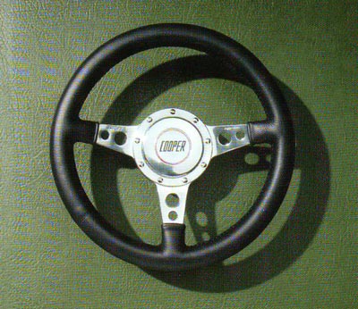 Motolita John Cooper Piel 13/14 pulg. + Kit Centro Volante Macizo Motolita John Cooper Piel 13/14 pulg. + Kit Centro Volante Macizo - Imagen 1
