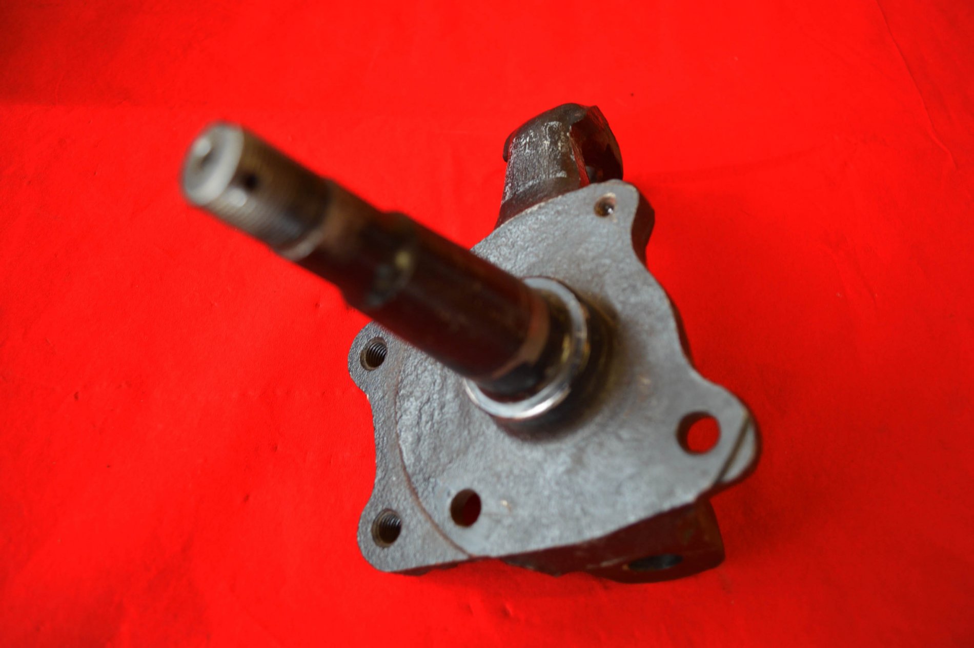 mangueta-derecha-1 Right steering knuckle Opel GT - Image 1