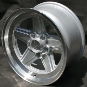 Llanta Penta 8x16 Mercedes 107/108/109/116/123/126